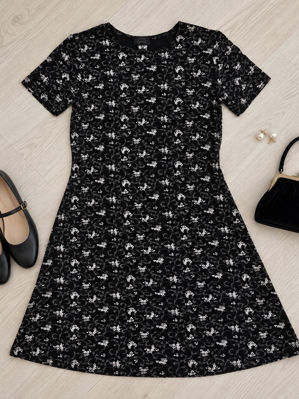 ✨️Vintage Teddi Petites Black White Micro Floral Short Sleeve A-Line Dress 8P✨️